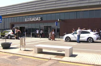 Llegadas en el aeropuerto de Badajoz