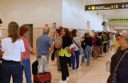 Primer vuelo a Suiza desde Extremadura