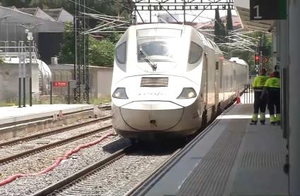 El tren entre Madrid y Sevilla se detiene a la altura de Aljucén por presencia de humo