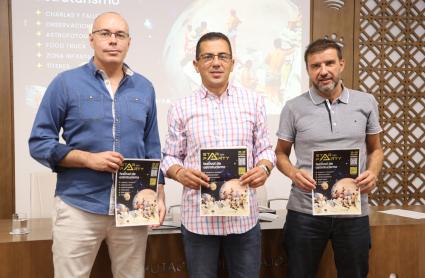 La Diputación de Badajoz celebra su primera 'Star Party' en La Cocosa para acercar el cielo nocturno al público