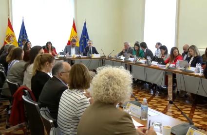 El TS reitera al Gobierno que se haga cargo de los menores de Canarias pese a los problemas invocados con las CCAA