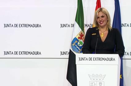 Elena Manzano ha convocado a los grupos, en reuniones bilaterales, el jueves