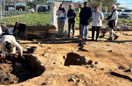 Excavaciones en la necrópolis tartésica de Medellín