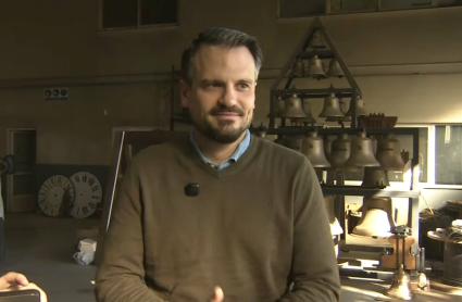 Abel Bautista, secretario general del PP de Extremadura, visita en Montehermoso 'Campanas Rivera'.