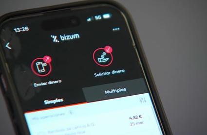 Imagen de teléfono con app de Bizum