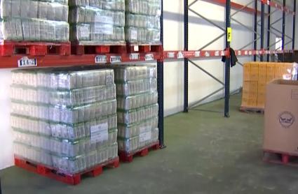 Estanterías del Baco de Alimentos de Badajoz.