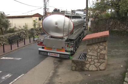 Camión cisterna en el norte de Extremadura