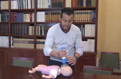 Sistema antiatragantamiento utilizado en un muñeco 