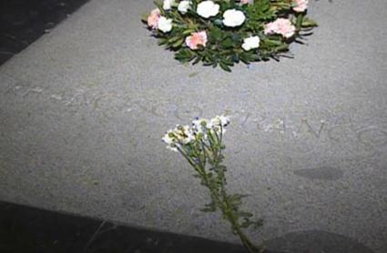 Tumba de Franco antes de ser trasladados sus restos fuera del Valle de los Caídos