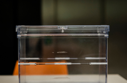 Los electores residentes en la región y en el extranjero elegirán 65 diputados que marcarán el futuro político de la comunidad.