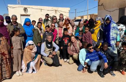 Una delegación del equipo NUR Saharaui Extremadura en los campamentos de refugiados del Sáhara