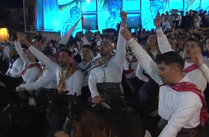 Celebración de La Encamisá de Navalvillar de Pela