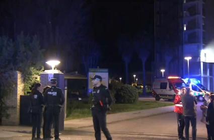 Sanitarios en la Residencia de Mayores La Granadilla de Badajoz