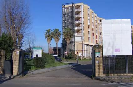 Residencia de mayores de La Granadilla de Badajoz el 23 de febrero de 2026, un día después del incendio