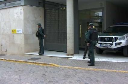 Acceso al Juzgado de Villafranca de los Barros donde declaran los dos detenidos por la desaparición y muerte de Francisca Cadenas