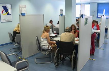 Interior de una oficina de la Agencia Tributaria, en una imagen de archivo