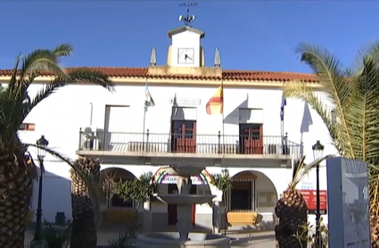Fachada del Ayuntamiento de Campillo de Llerena.