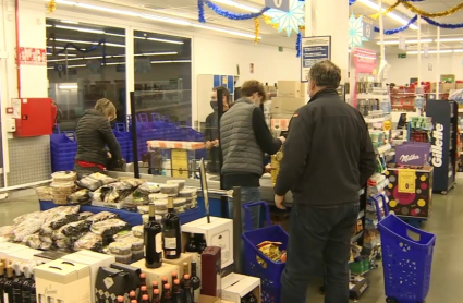 Consumidores comprando en Mérida