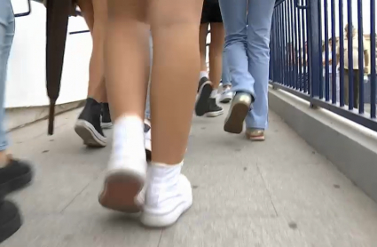 Jóvenes en un instituto