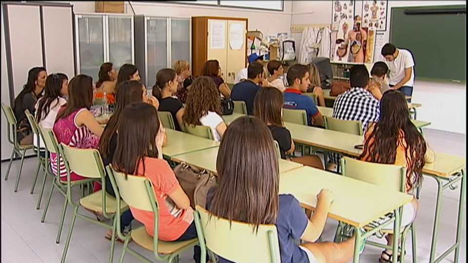Alumnos en una clase, en una imagen de archivo. 