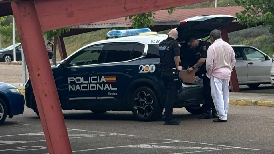 La Policía Nacional ha abierto una investigación tras una denuncia presentada este fin de semana por presuntas grabaciones en los vestuarios de la Ciudad Deportiva de Mérida