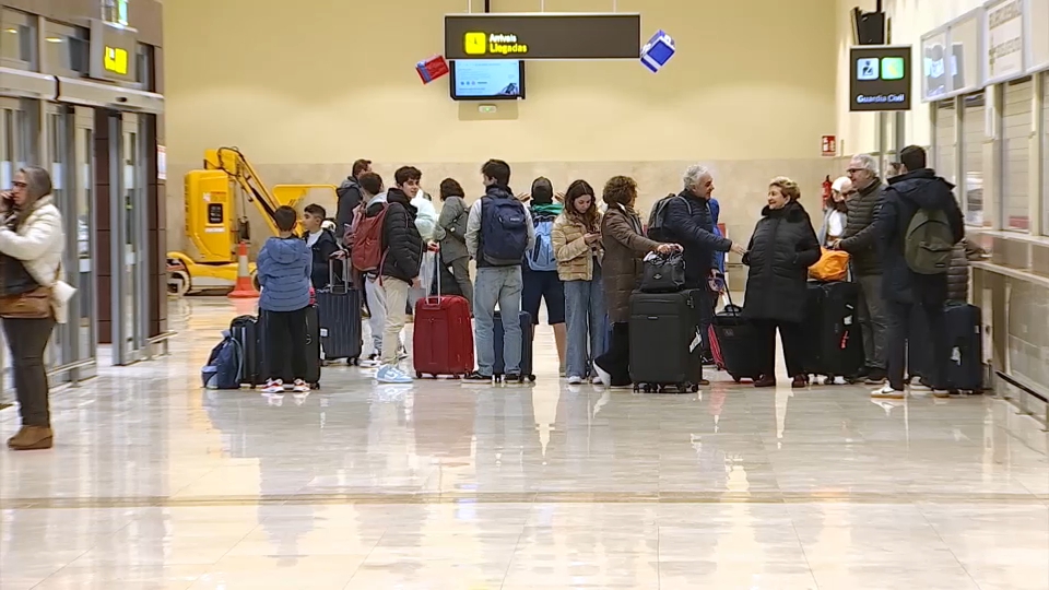 Se Recuperan Los Vuelos Tras Varios Días De Cancelaciones Y Retrasos