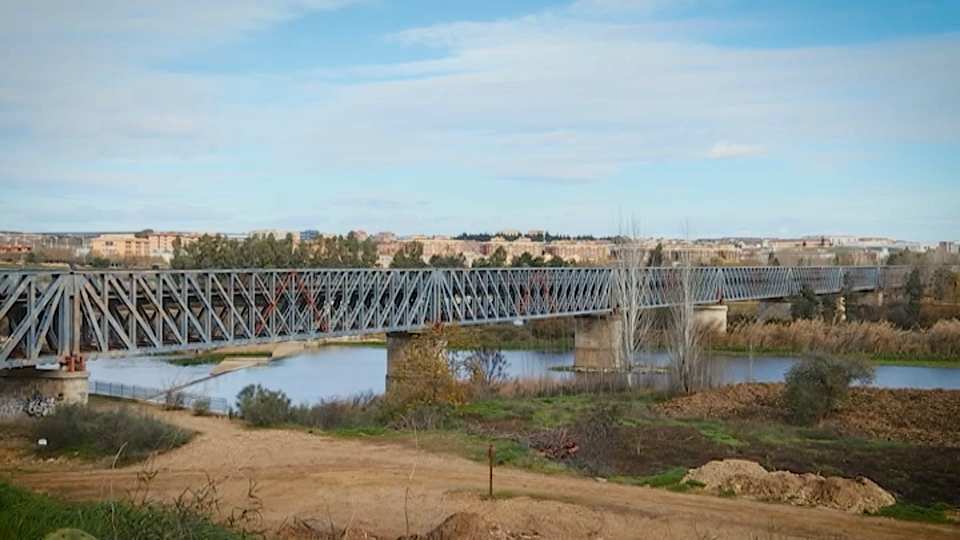 Vista panorámica del puente emeritense