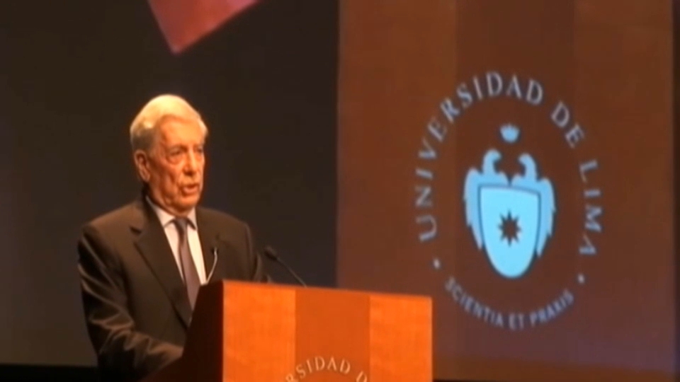 Polémica en torno al premio bienal Vargas Llosa, que por primera vez se va a celebrar en la capital cacereña