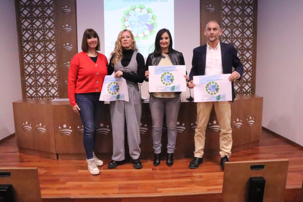 Veinticinco reclusos del Centro Penitenciario de Badajoz se forman en educación medioambiental y reciclaje