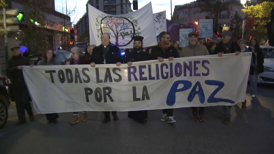 Multitudinaria Marcha Por la Paz en Cáceres