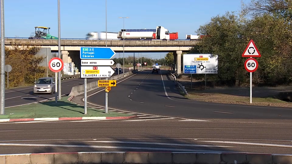 Nuevas incidencias la autovía A-5 en Badajoz por las obras de rehabilitación del firme 