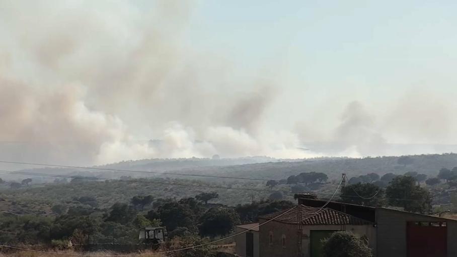 Estabilizado y desactivado el nivel 1 en el incendio de Talaván 
