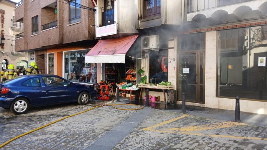 Incendio en una frutería de Moraleja