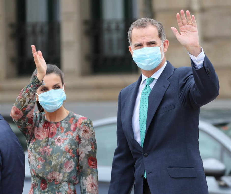 El Rey Felipe VI junto a la Reina Letizia