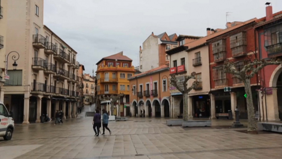 Plaza de Aranda del Duero, una de las localidades confinadas en Castilla y León