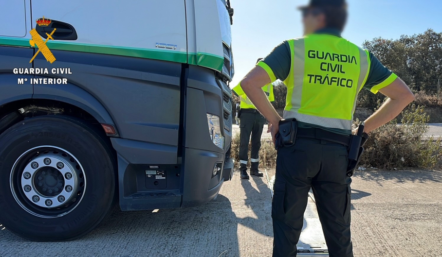 Guardia Civil intercepta el camión