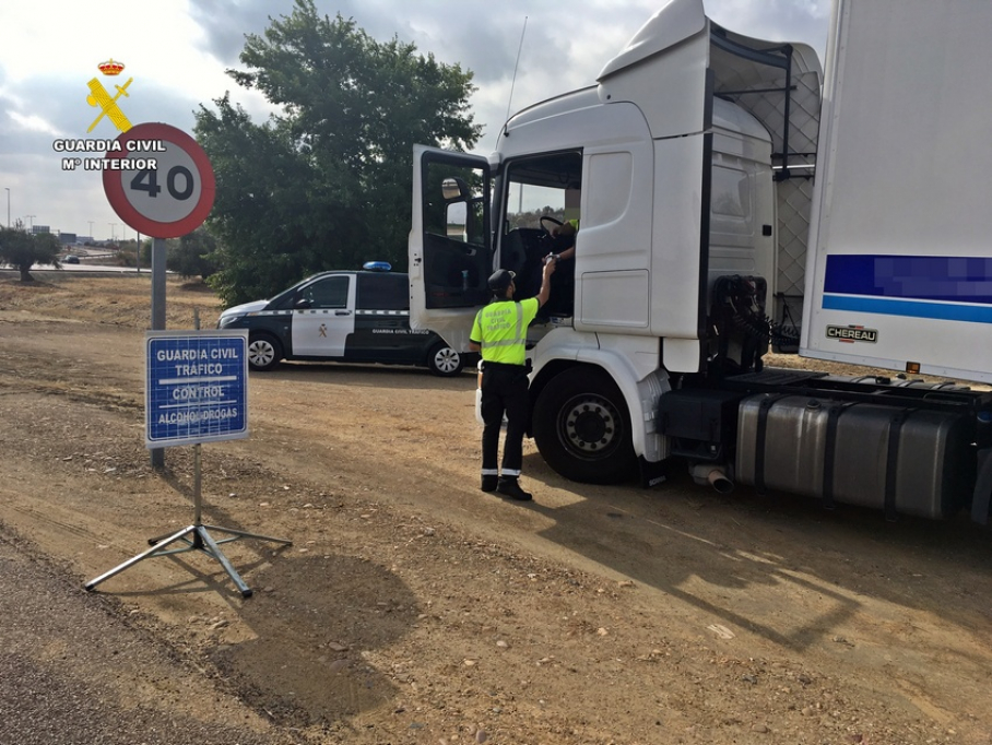 Interceptado un camionero que casi quintuplicaba la tasa de alcohol permitida