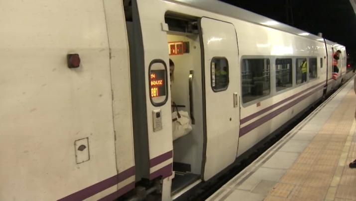 Tren llegando a la estación de Badajoz