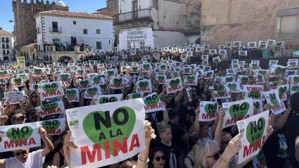 protesta mina de cáceres