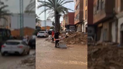 Especialistas extremeños refuerzan la ayuda en Valencia