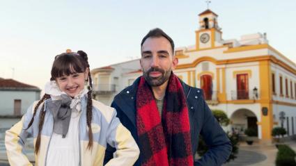 Chloe de la Rosa, Franco Deluxe y la Banda Municipal de Música de Campanario dan las Campanadas  2025 en Canal Extremadura