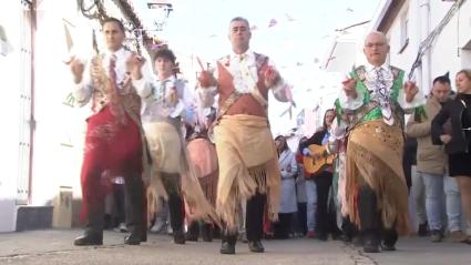 Los Danzantes de Peloche