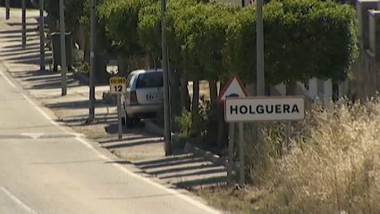 Vía de acceso al municipio de Holguera (Cáceres)