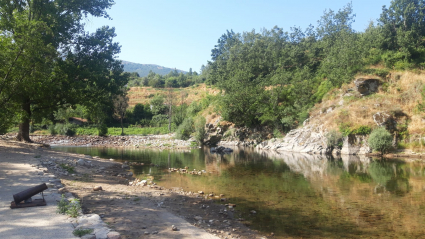 Piscina natural en Cabezuela del Valle