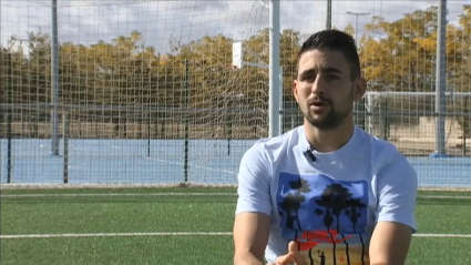 Sebas Gil atendiendo a Extremadura Deportes