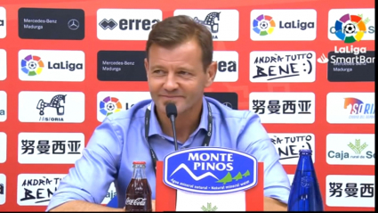 Manuel Mosquera en rueda de prensa tras el partido ante el Numancia