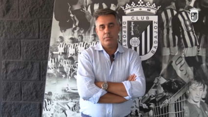 Joaquín Parra atiende a las preguntas de los medios sobre el balance de la temporada 19-20