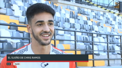 Chris Ramos atendiendo a Extremadura Deportes