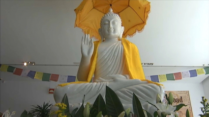 Réplica de Buda en el Palacio de Congresos de Cáceres