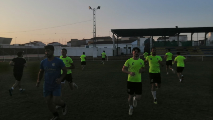 El Torremejía paraliza sus entrenamientos por los brotes de COVID y dos casos sospechosos en su plantilla